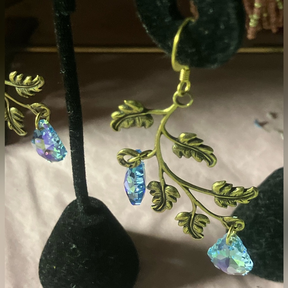 Swarovski Elegant Gold (brass) Leaf Earrings with Blue AB Crystals - Picture 6 of 7